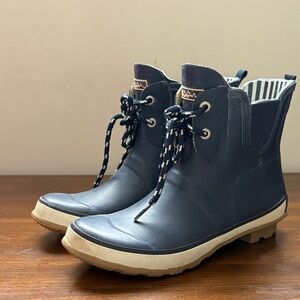Windriver Navy Short Women's Rain Boots Sz 8 Old Money Minimaist Preppy
